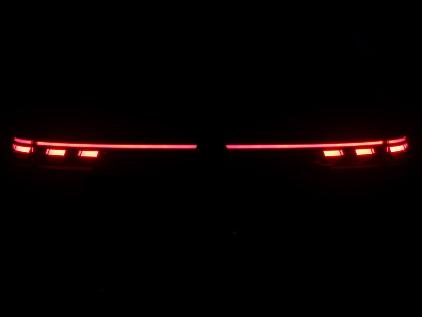 VW Tiguan 2.0 TSI R-Line 4motion-image-3