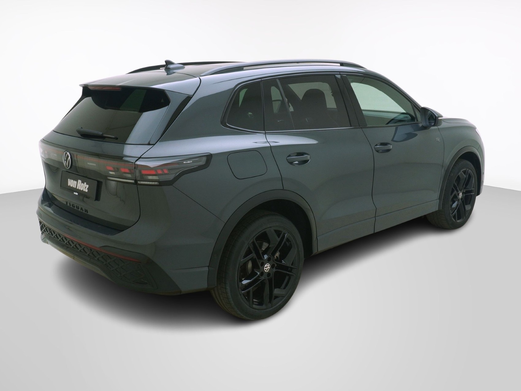 VW Tiguan 2.0 TSI R-Line 4motion-image-5