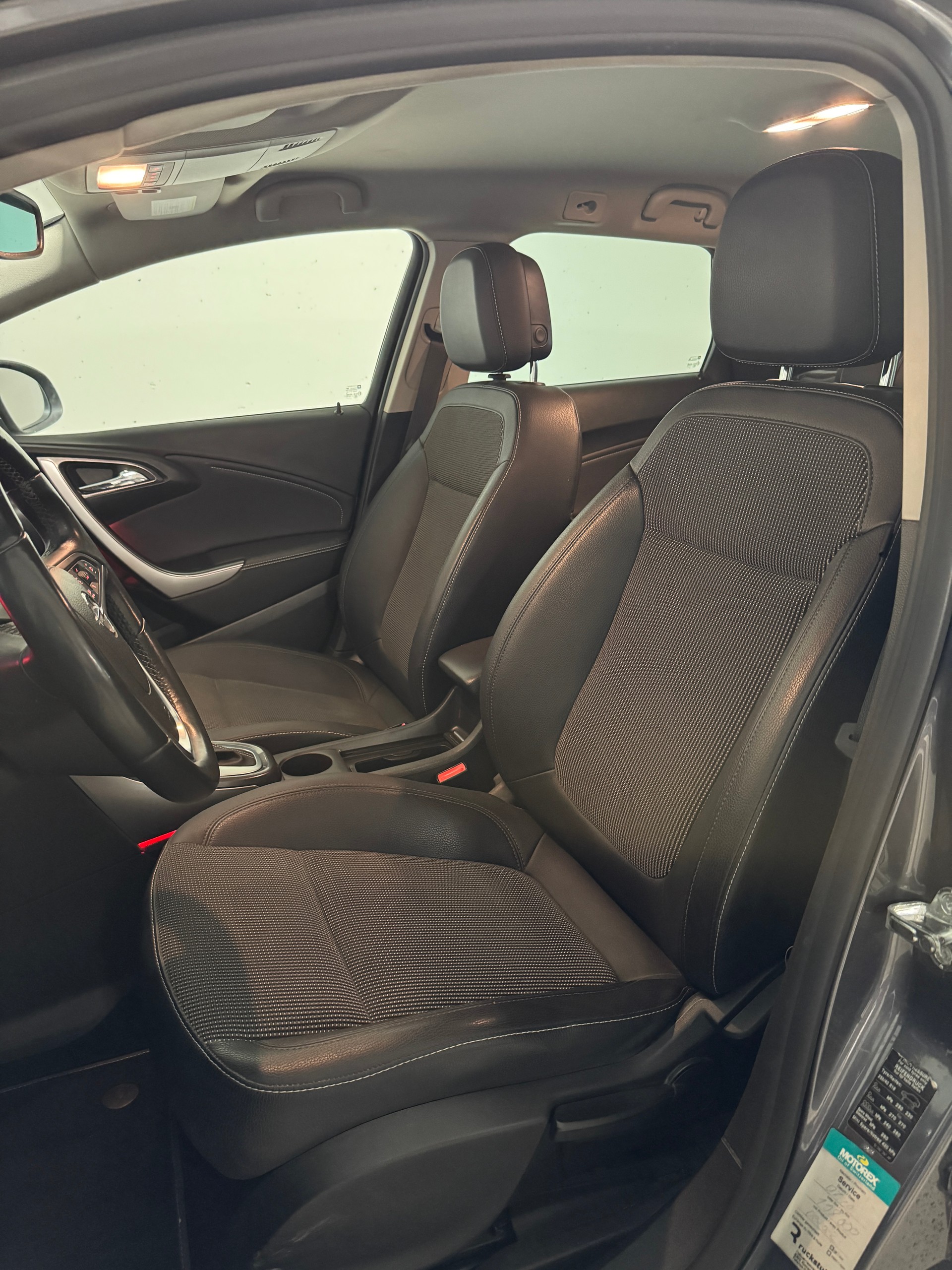 OPEL Astra SportsTourer 1.6i 16V Turbo Cosmo Automatic-image-6