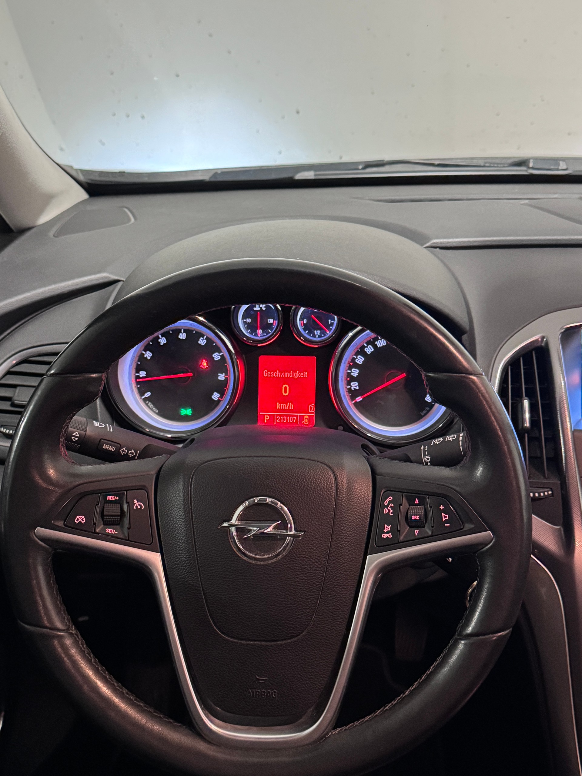 OPEL Astra SportsTourer 1.6i 16V Turbo Cosmo Automatic-image-9