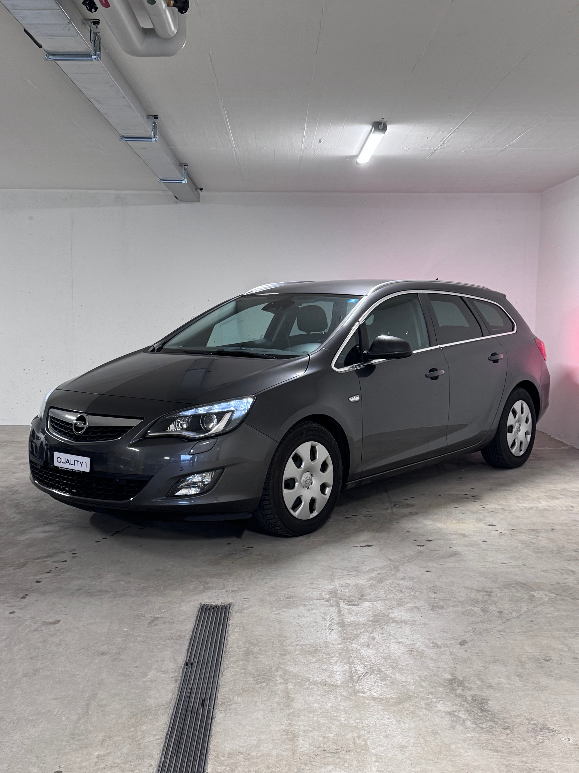 OPEL Astra SportsTourer 1.6i 16V Turbo Cosmo Automatic-image-0