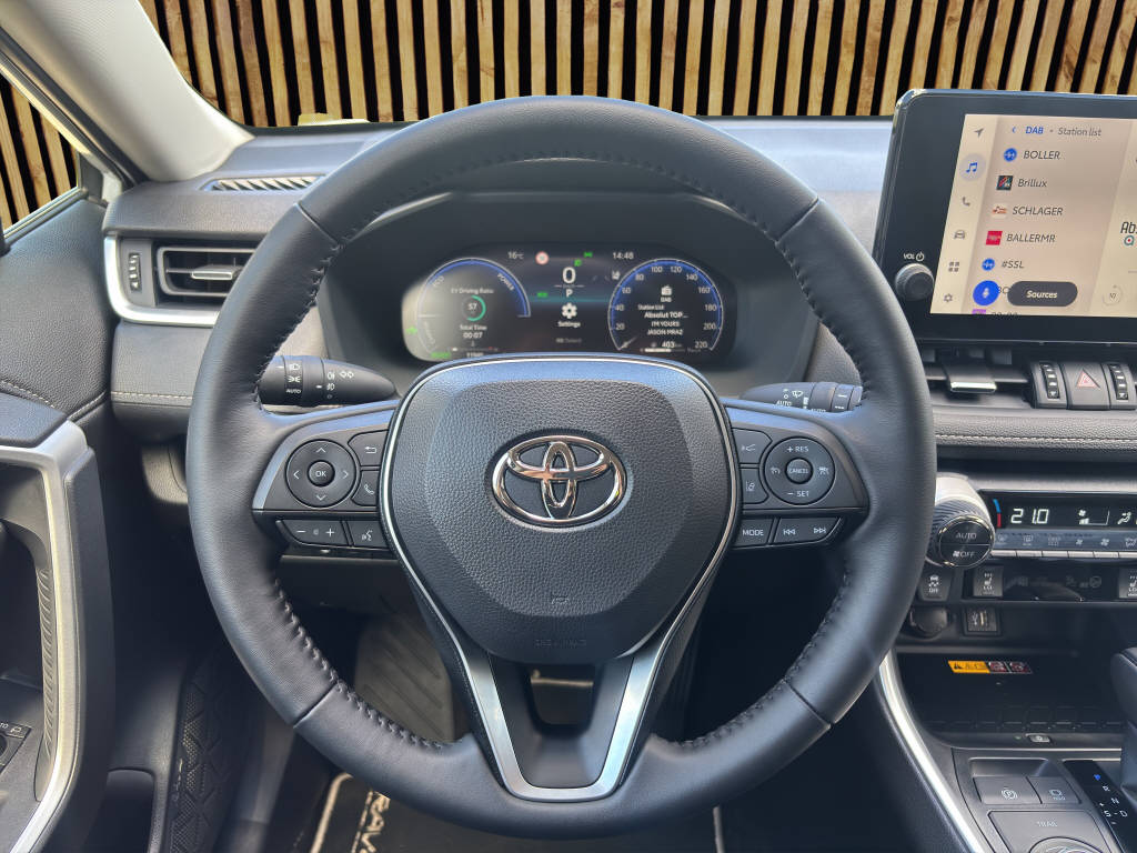 TOYOTA RAV-4 2.5 HEV Trend-image-8