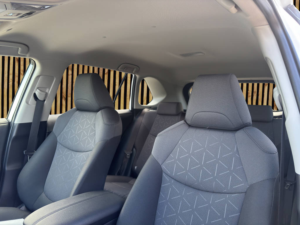 TOYOTA RAV-4 2.5 HEV Trend-image-13