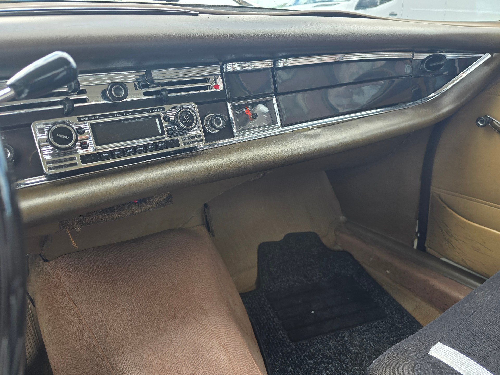 MERCEDES-BENZ 200-image-11