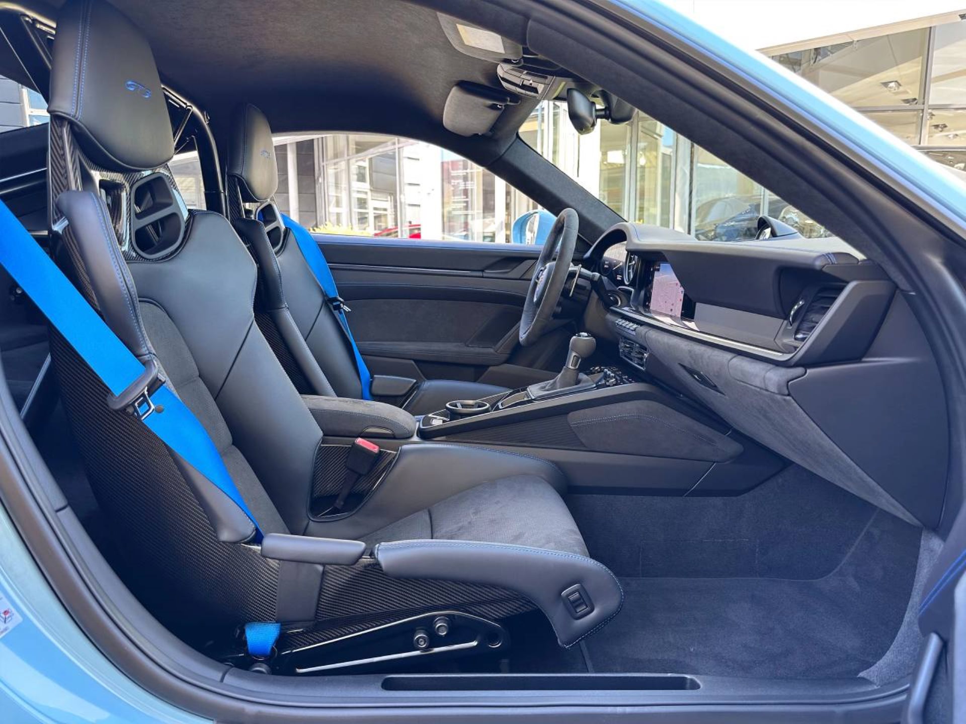 PORSCHE 911 GT3-image-19