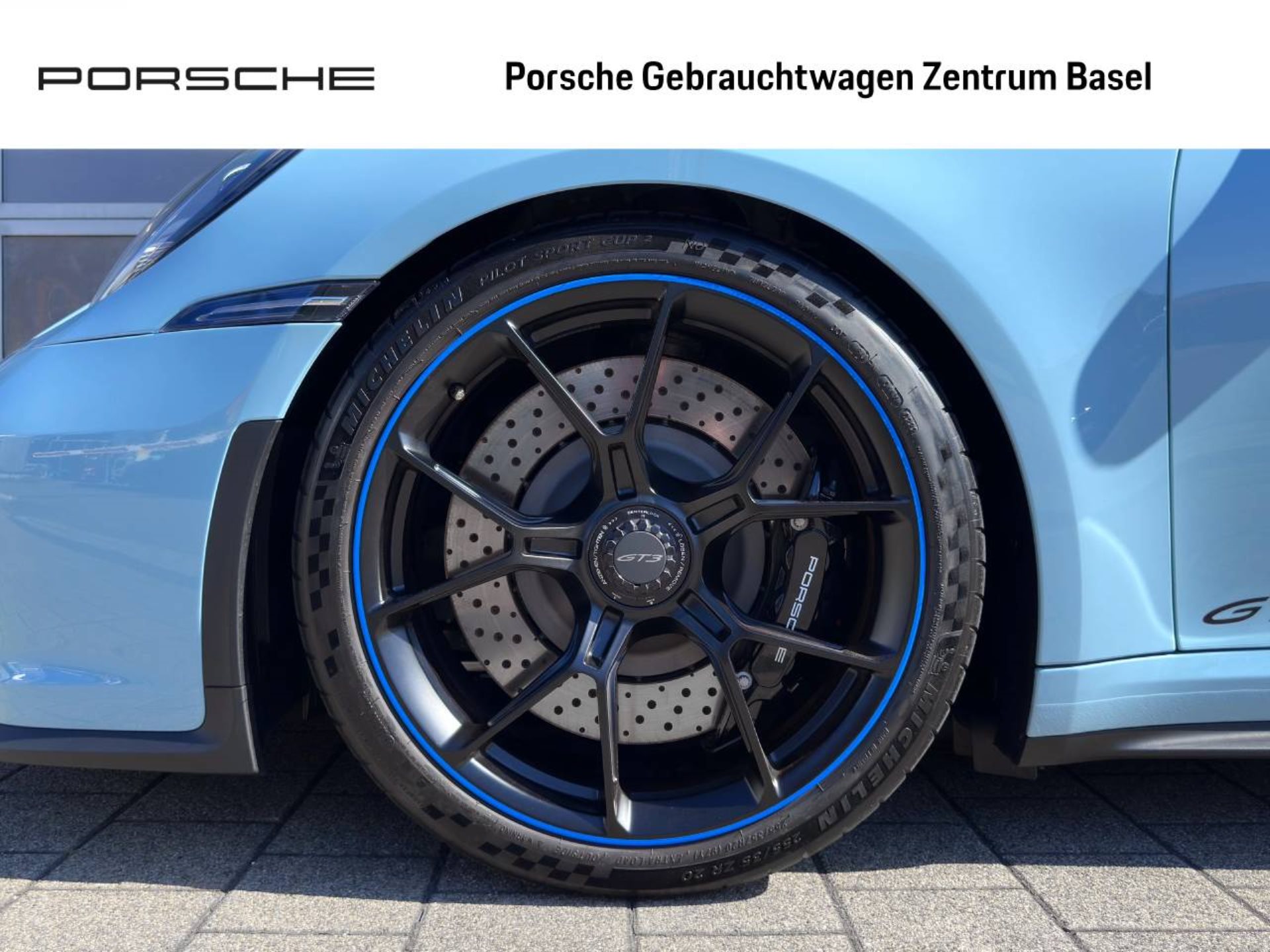 PORSCHE 911 GT3-image-5