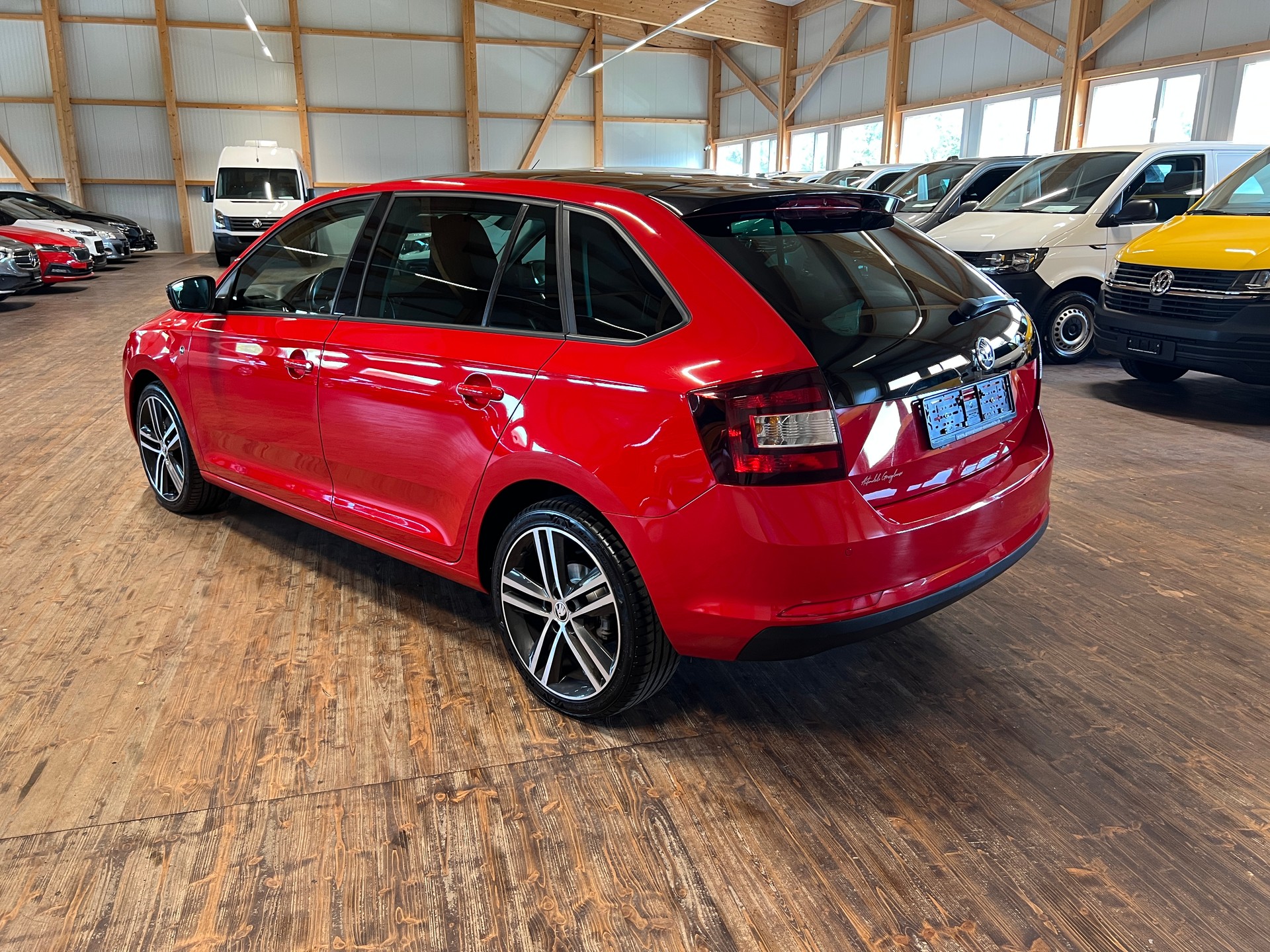 SKODA Rapid Spaceback 1.2 TSI Ambition-image-6