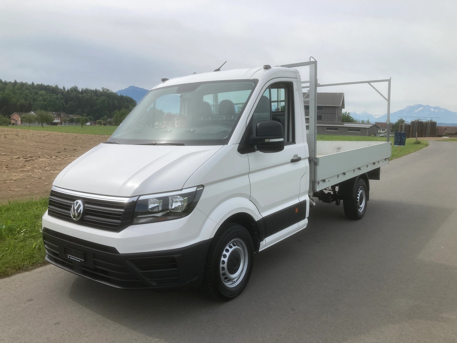 VW Crafter 35 2.0 TDI Brücke mit 3`500 KG Anhängelast-image-0