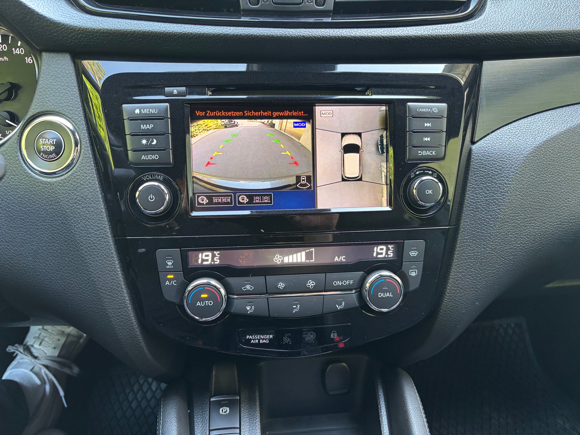 NISSAN Qashqai 1.7 dCi N-Tec 4x4-image-10