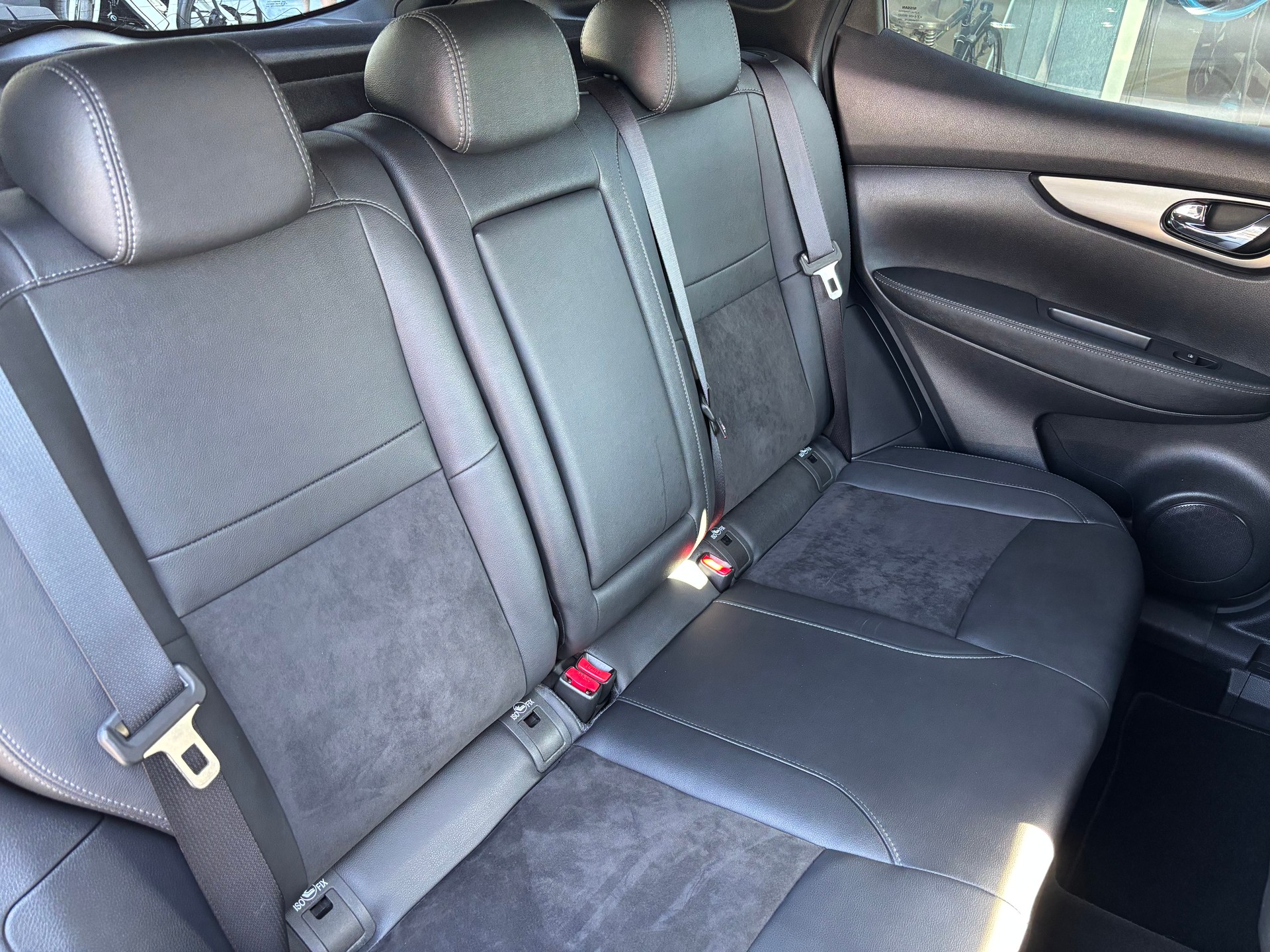 NISSAN Qashqai 1.7 dCi N-Tec 4x4-image-6