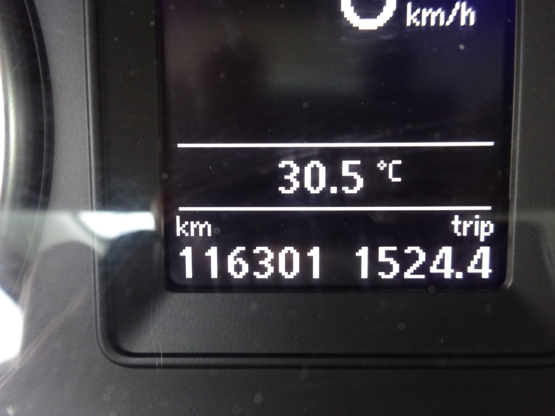 VW Caddy 2.0TDI 4Motion BlueMotion Technology-image-12
