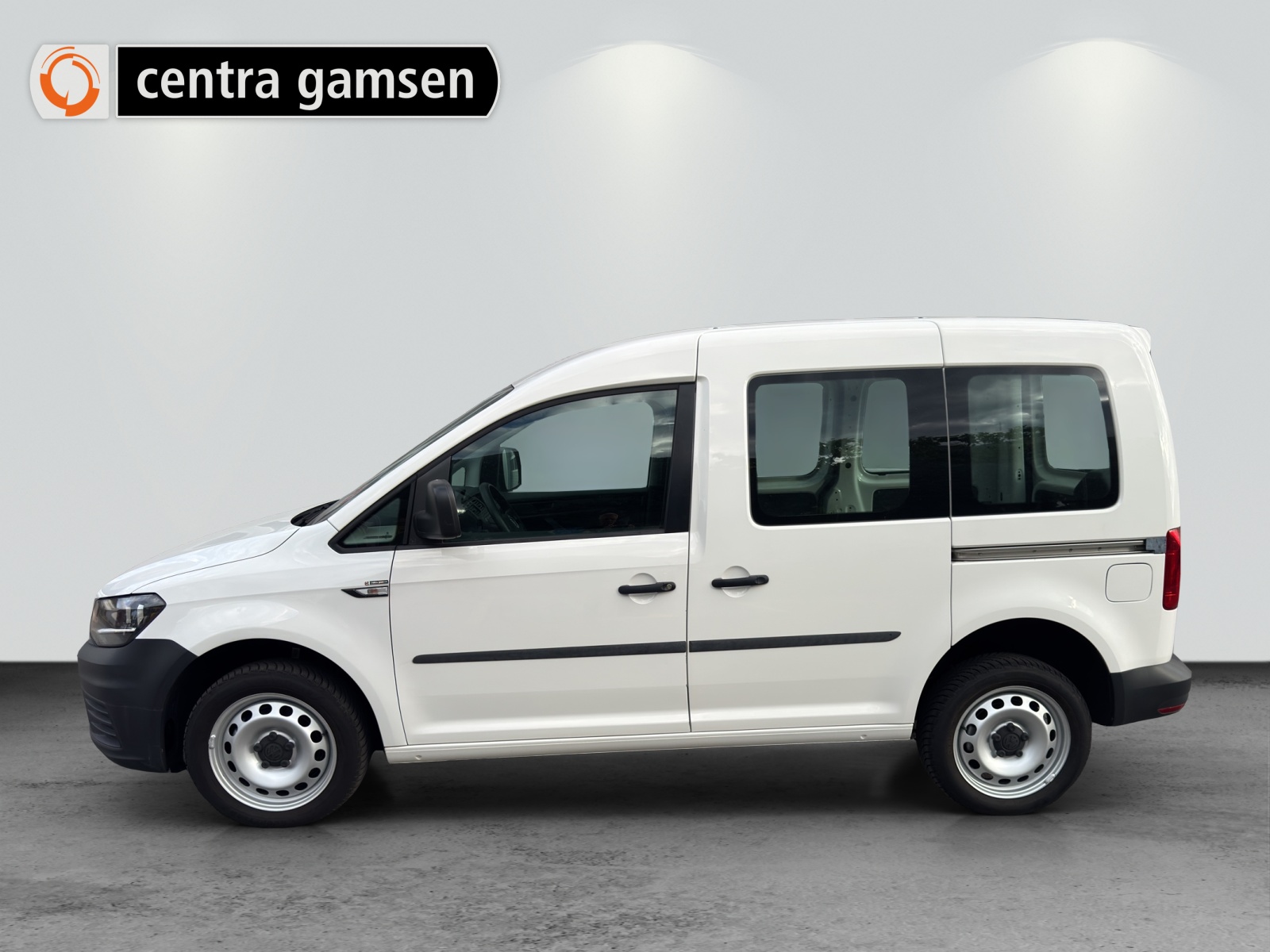 VW Caddy 2.0TDI 4Motion BlueMotion Technology-image-2
