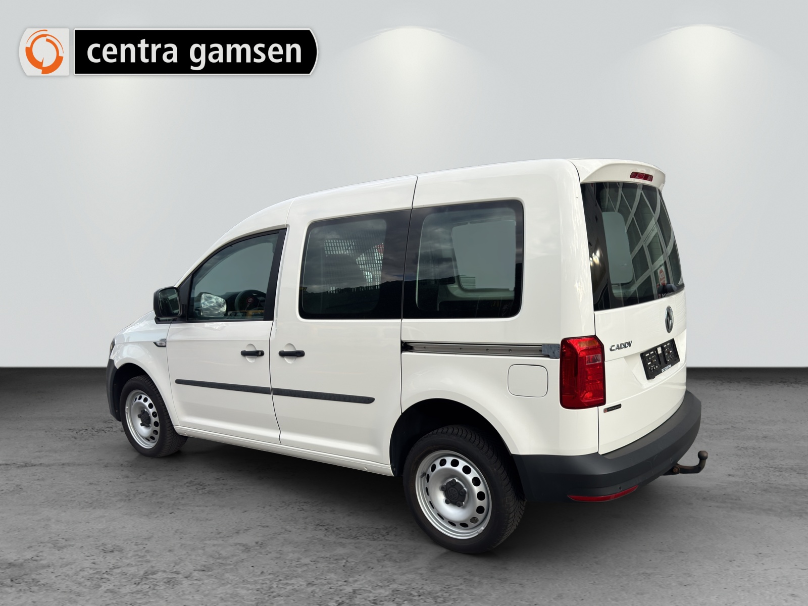 VW Caddy 2.0TDI 4Motion BlueMotion Technology-image-3