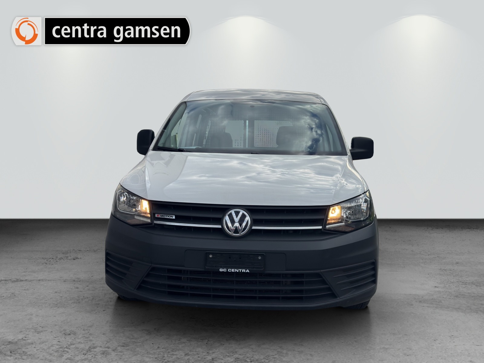 VW Caddy 2.0TDI 4Motion BlueMotion Technology-image-1