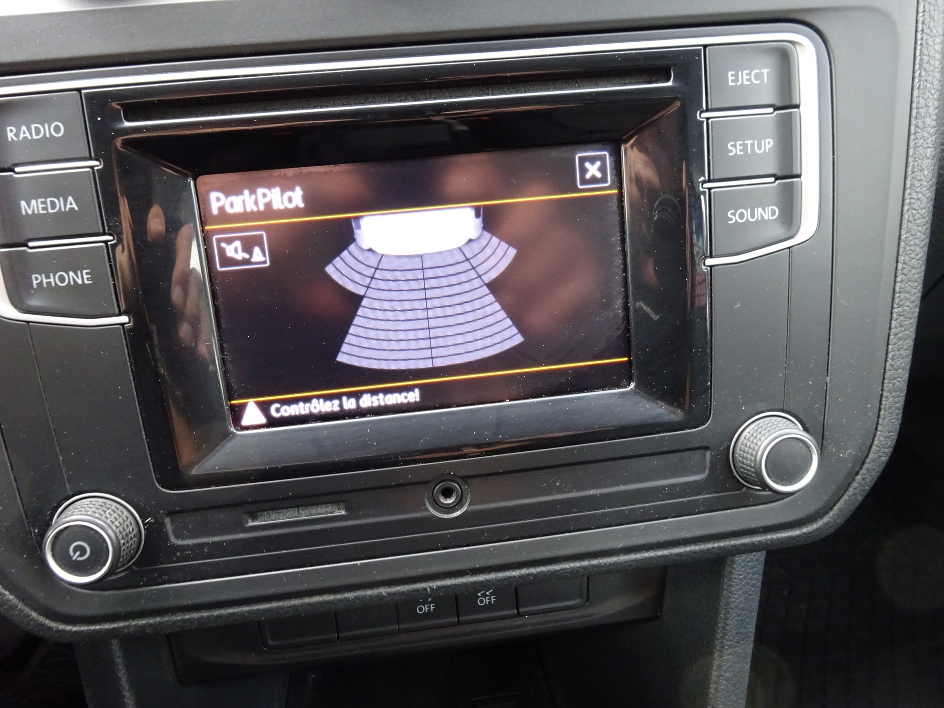 VW Caddy 2.0TDI 4Motion BlueMotion Technology-image-5