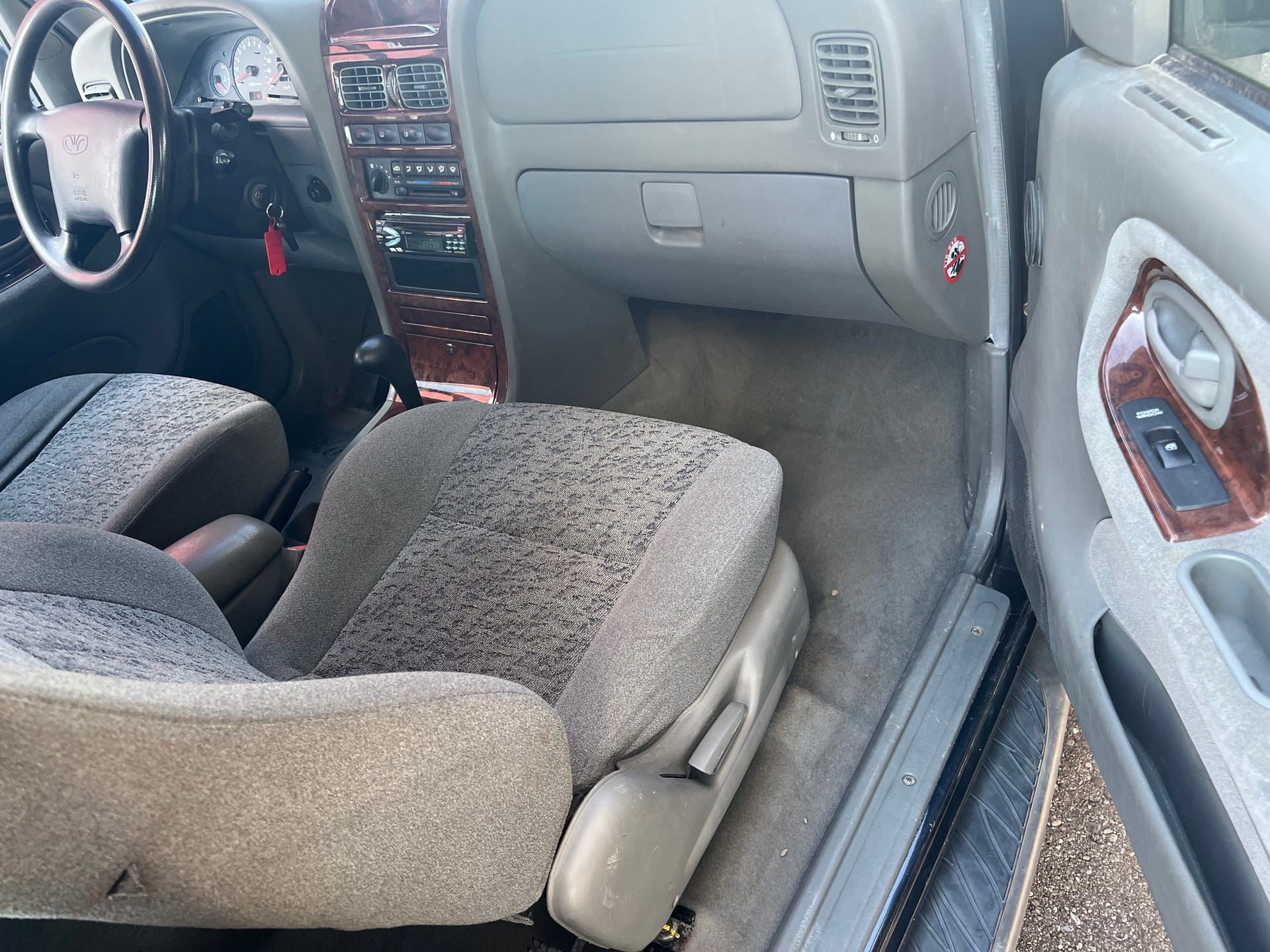 DAEWOO Korando E32 Automatic-image-4