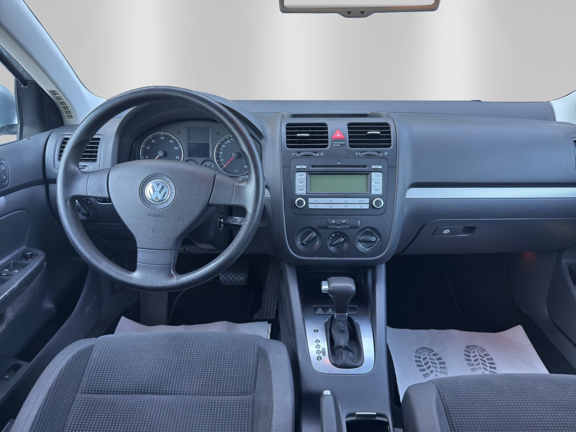 VW Jetta 2.0 FSI Comfortline-image-8