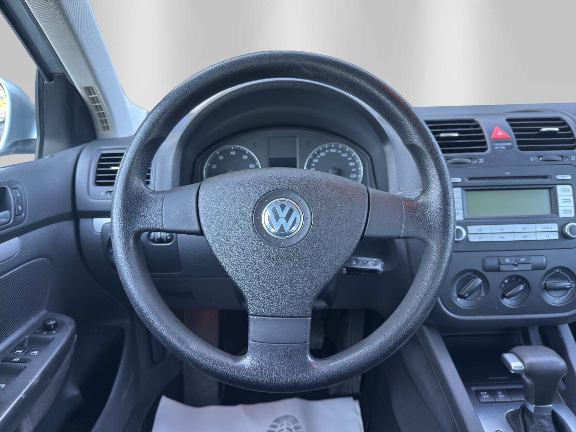 VW Jetta 2.0 FSI Comfortline-image-9