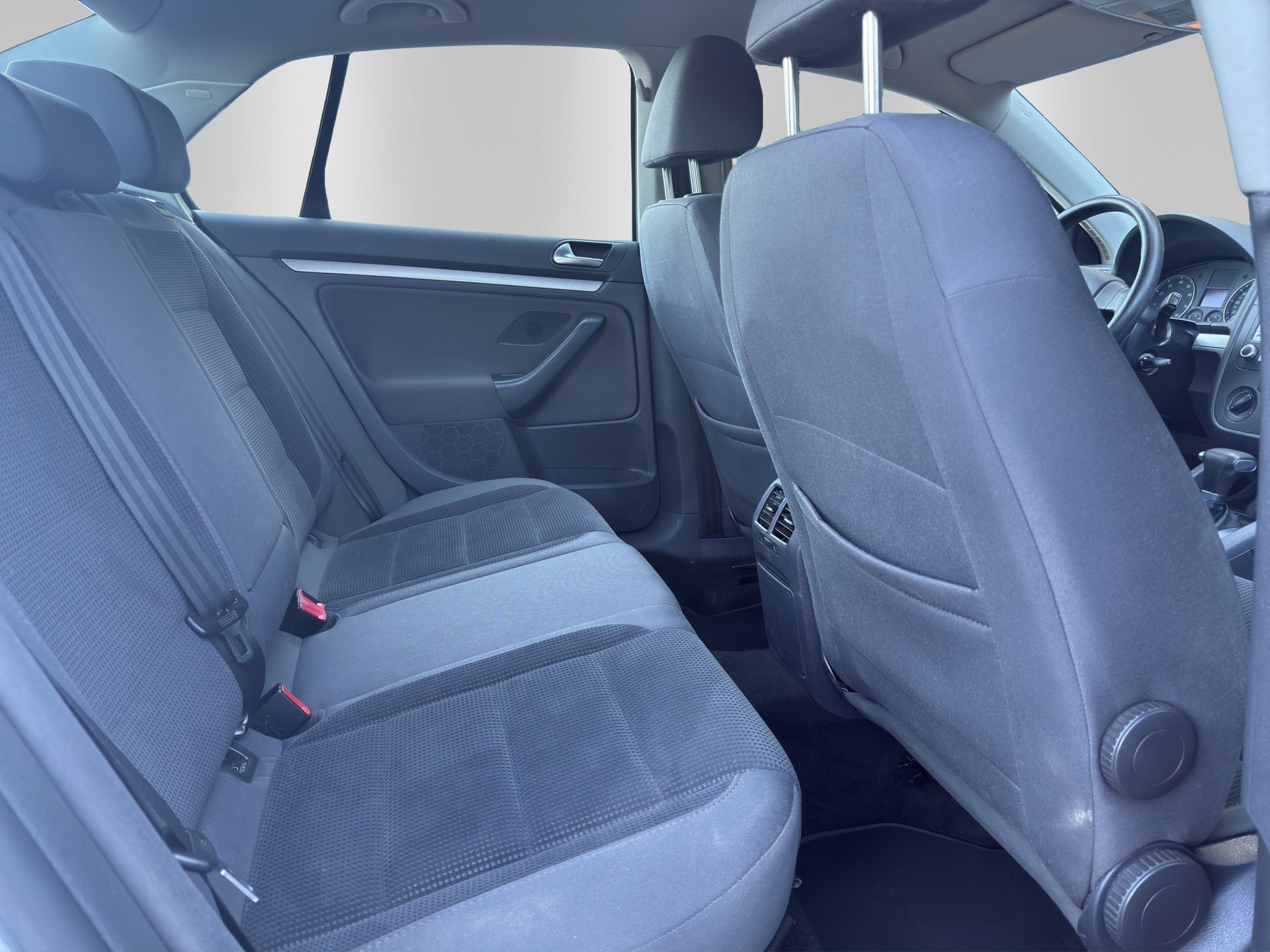 VW Jetta 2.0 FSI Comfortline-image-14