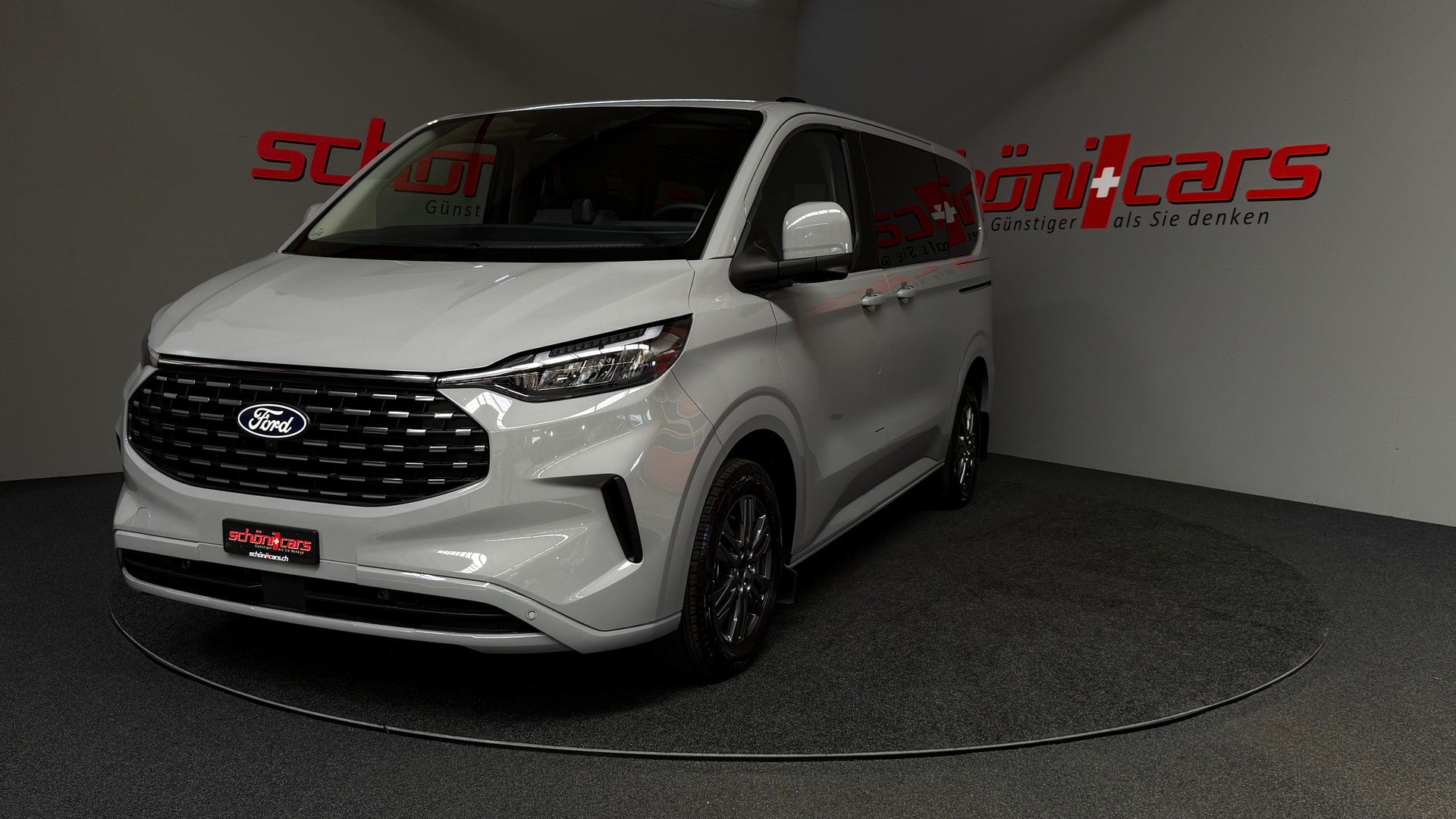 FORD Tourneo Bus 320 L1H1 Titanium Automat 4x4-image-0