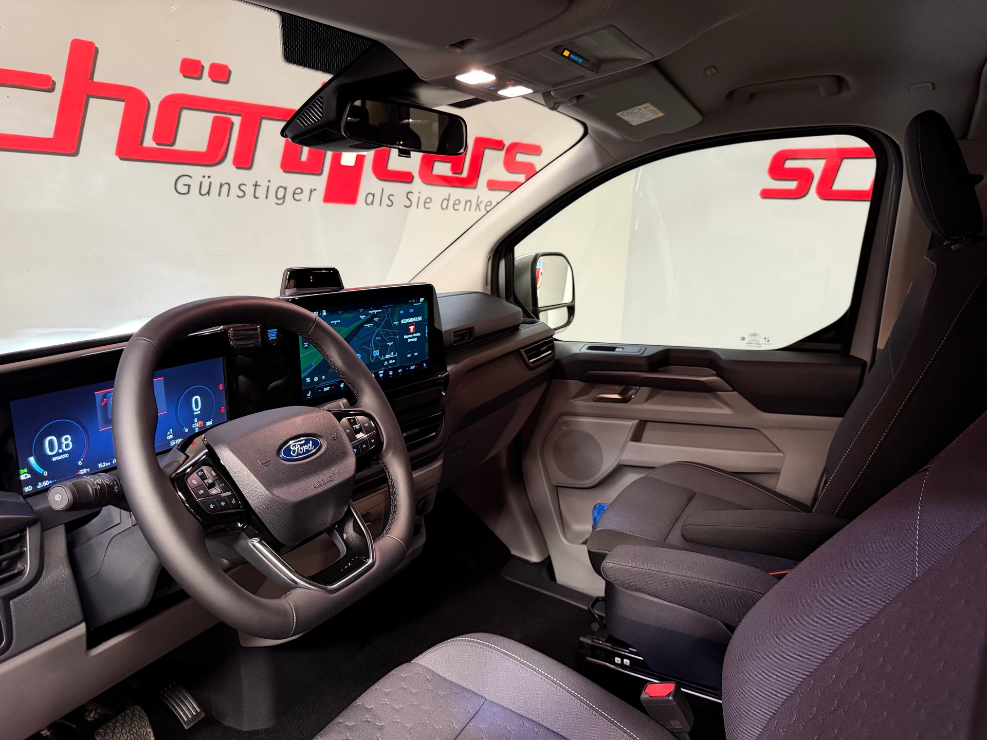 FORD Tourneo Bus 320 L1H1 Titanium Automat 4x4-image-12