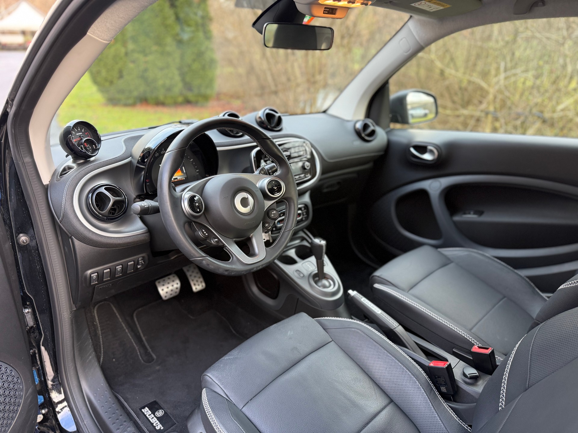 SMART FORTWO BRABUS-image-8