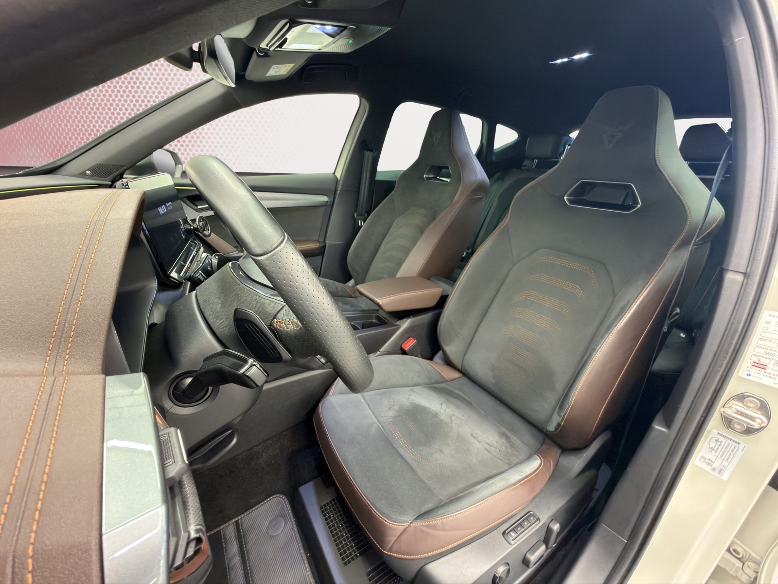 CUPRA Formentor 2.5TSI VZ5 Taiga Grey 4Drive DSG * CH-Fahrzeug *-image-11