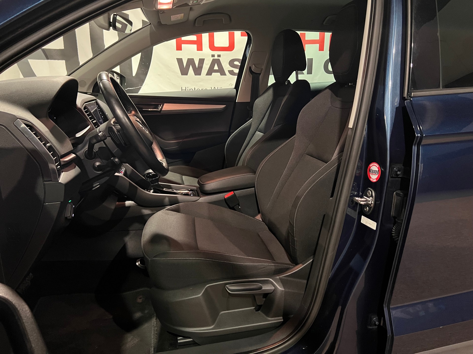 SKODA Karoq 2.0 TDI CR Ambition 4x4 DSG-image-11