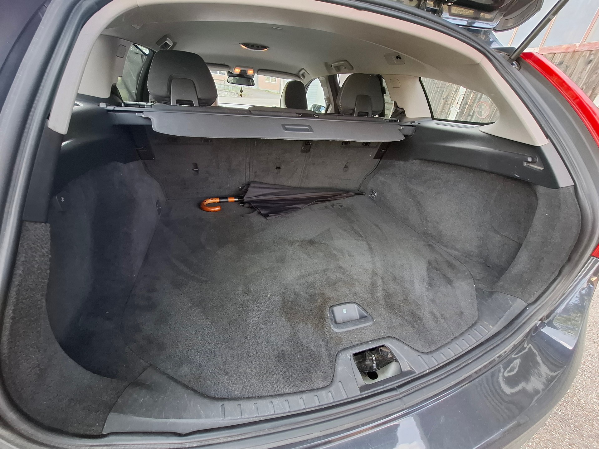 VOLVO 2.0 T5 R-Design-image-5