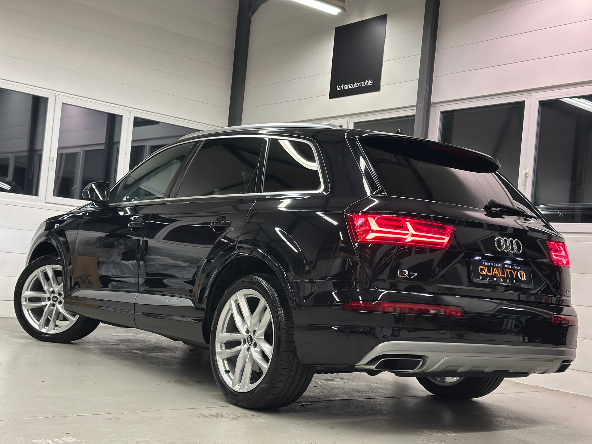AUDI Q7 3.0 TDI quattro tiptronic / 7-Sitzer-image-1