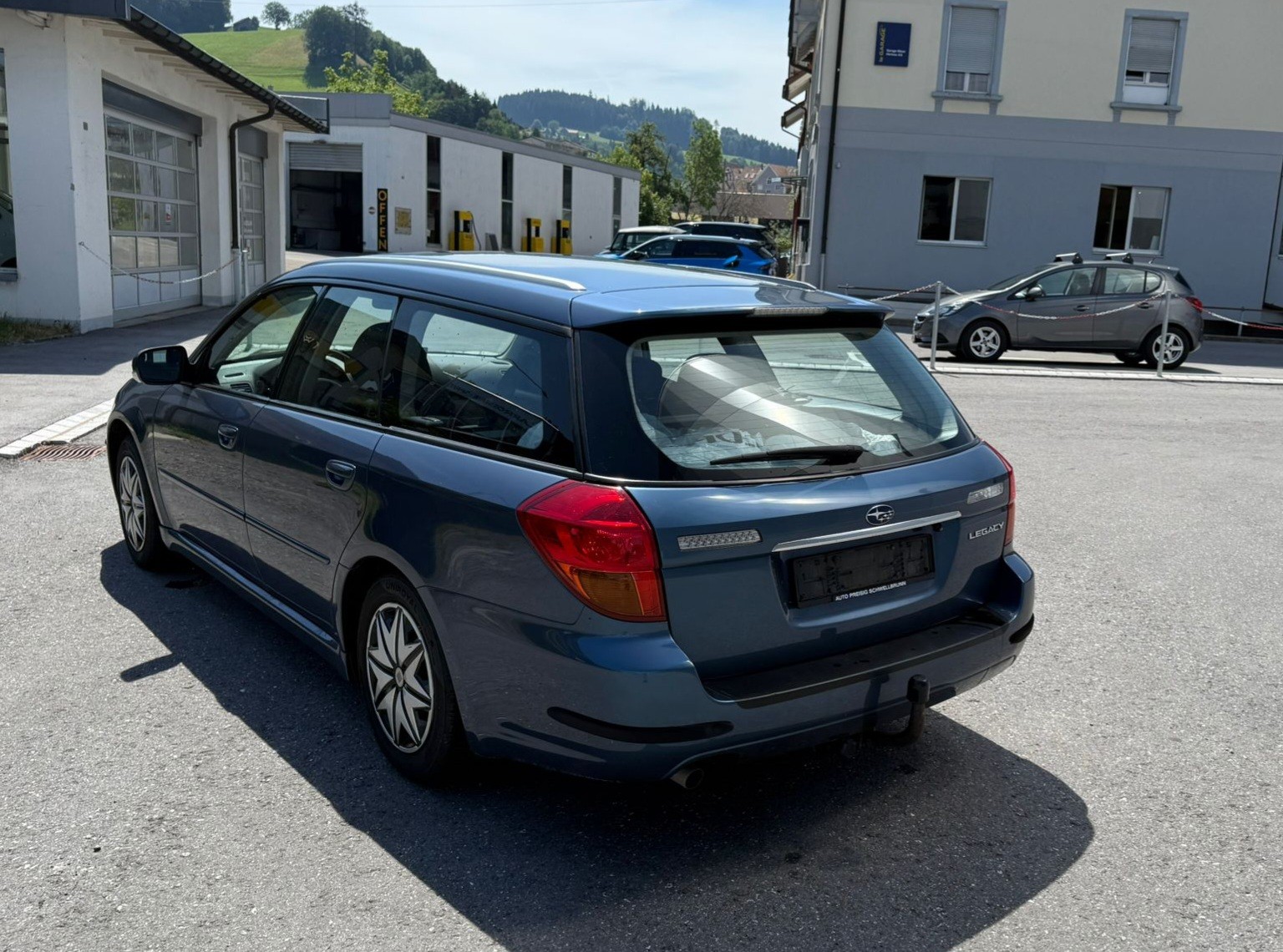 SUBARU Legacy 2.0i AWD-image-3