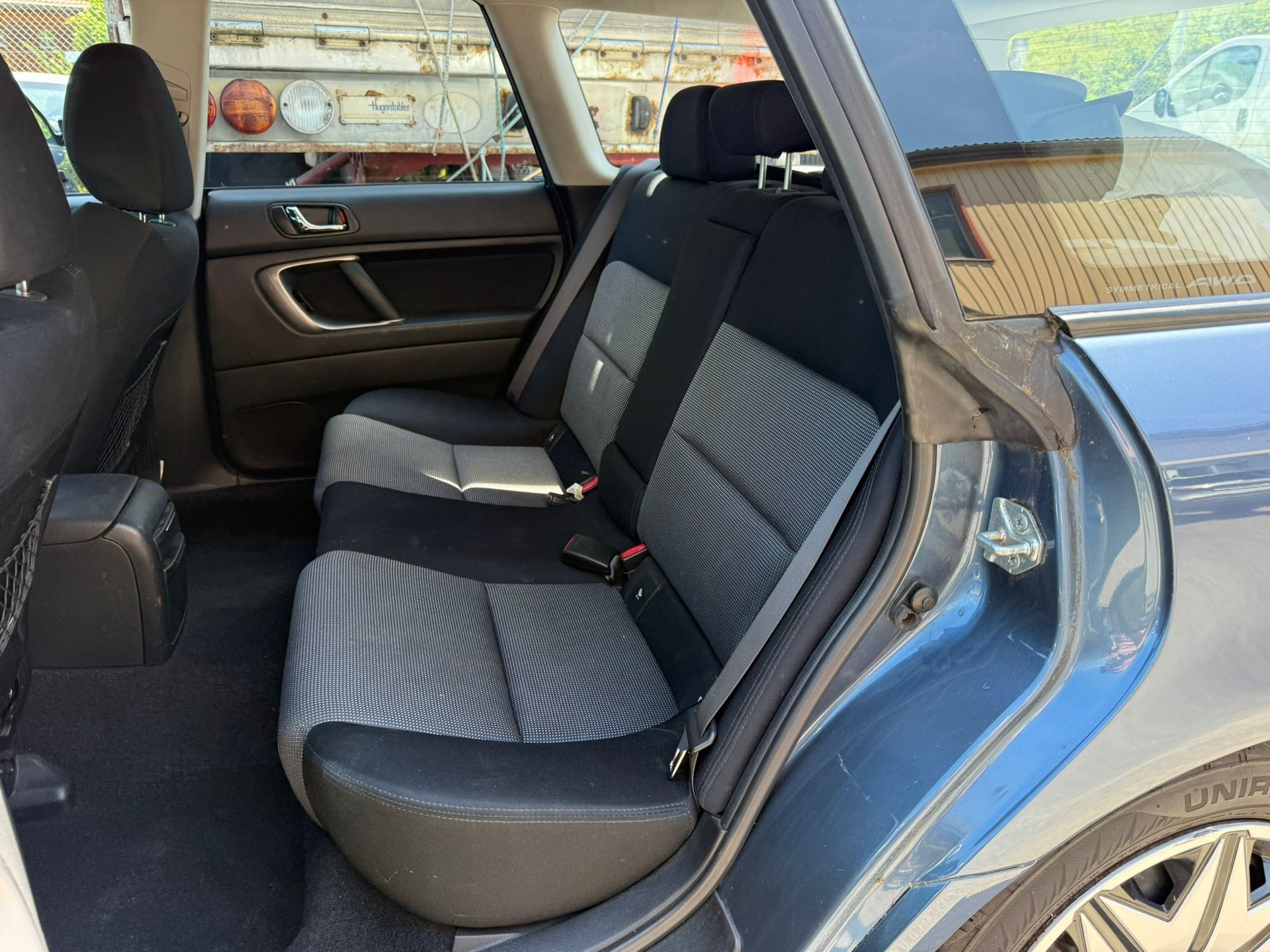 SUBARU Legacy 2.0i AWD-image-10