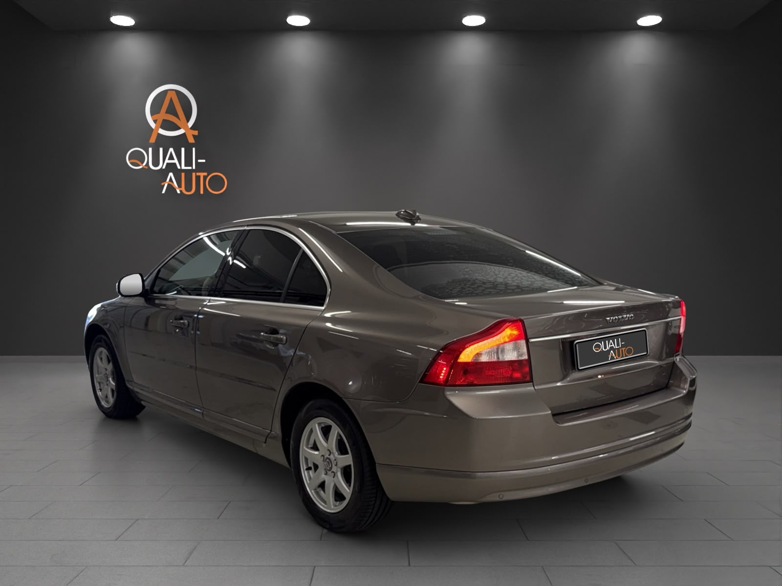 VOLVO S80 3.2 AWD Summum Geartronic-image-3