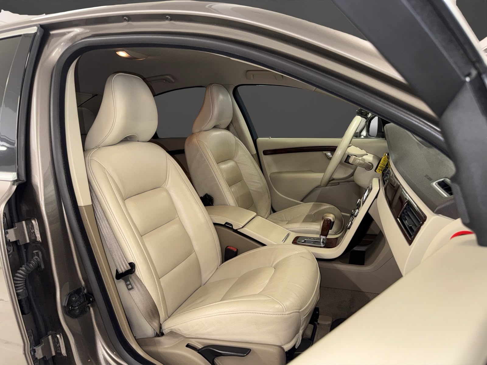 VOLVO S80 3.2 AWD Summum Geartronic-image-7