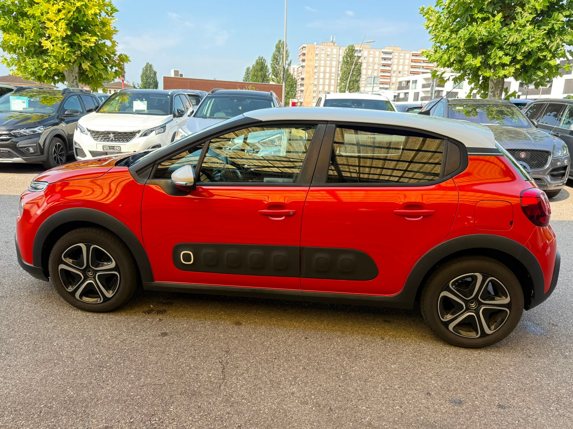 CITROEN C3 1.2i PureTech Feel EAT-image-4