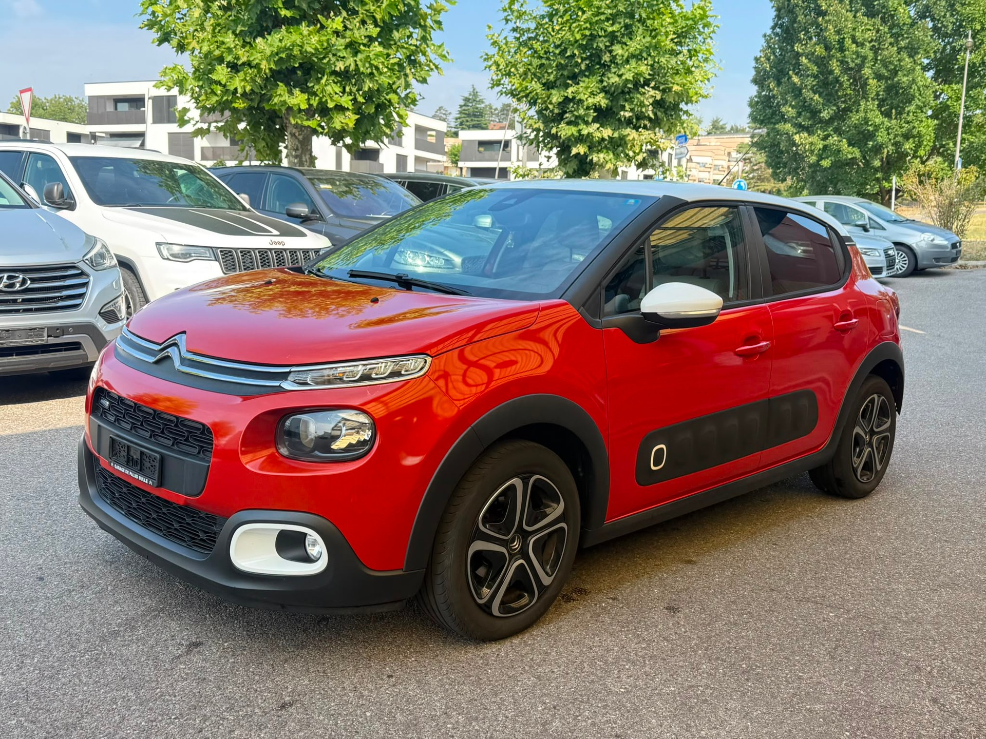 CITROEN C3 1.2i PureTech Feel EAT-image-1