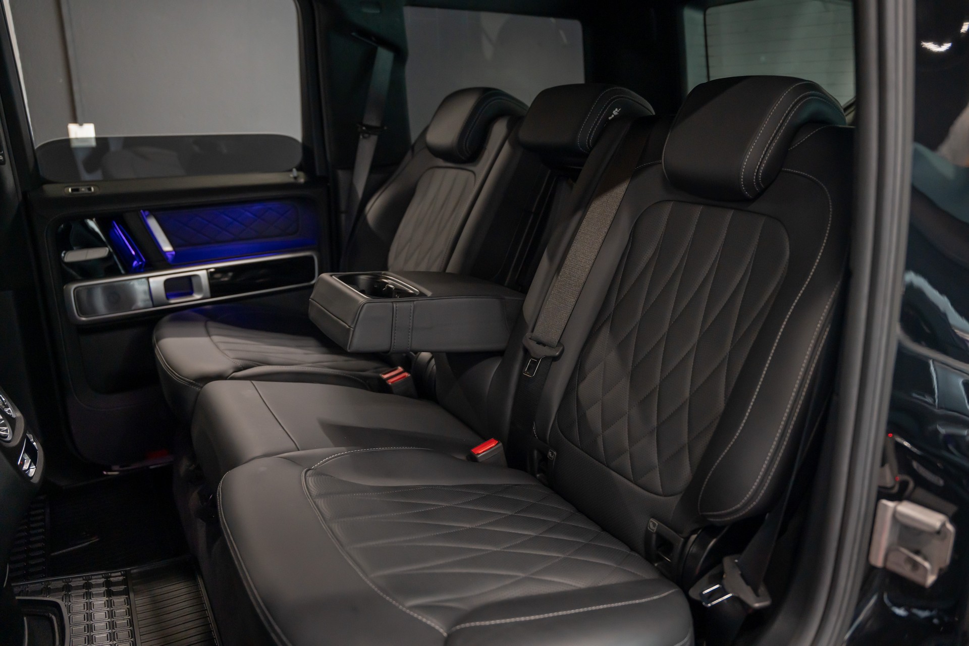 MERCEDES-BENZ G 500 AMG Line 9G-Tronic / Premium Plus Paket / Burmester / Schiebedach / Assitenzpaket / Sitzkühlung / Anhängerkupplung usm..-image-9