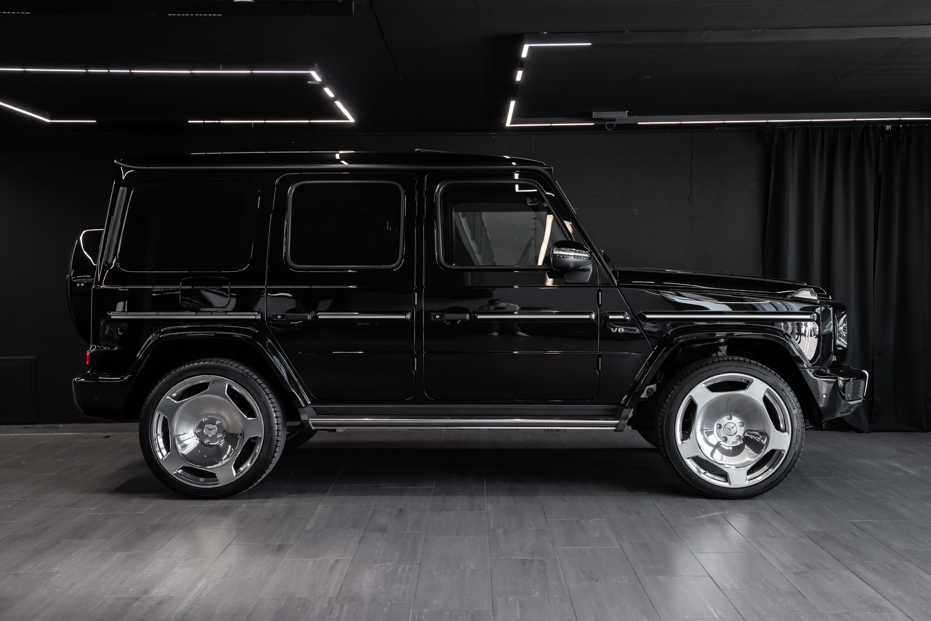MERCEDES-BENZ G 500 AMG Line 9G-Tronic / Premium Plus Paket / Burmester / Schiebedach / Assitenzpaket / Sitzkühlung / Anhängerkupplung usm..-image-2