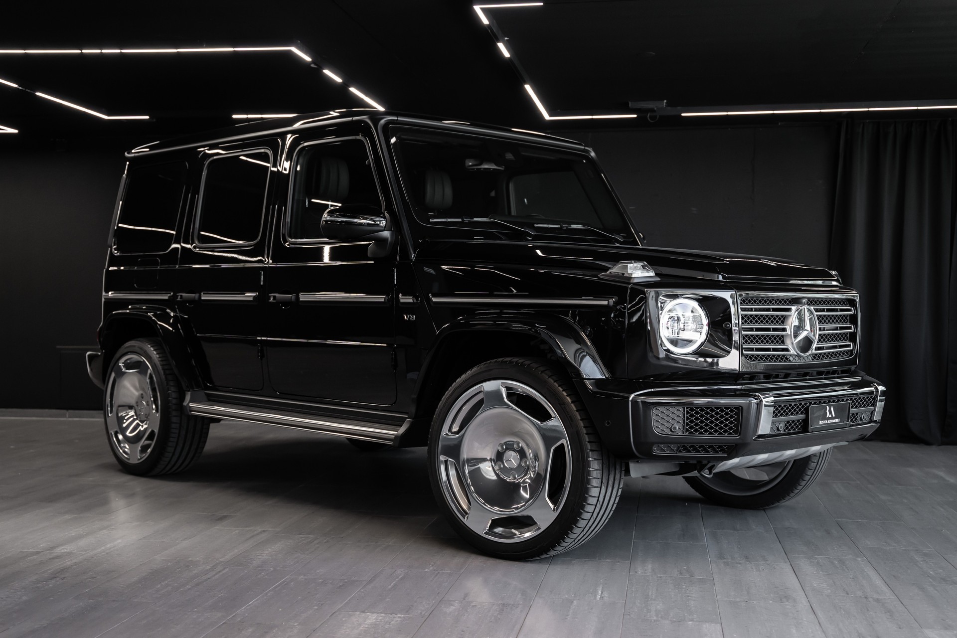 MERCEDES-BENZ G 500 AMG Line 9G-Tronic / Premium Plus Paket / Burmester / Schiebedach / Assitenzpaket / Sitzkühlung / Anhängerkupplung usm..
