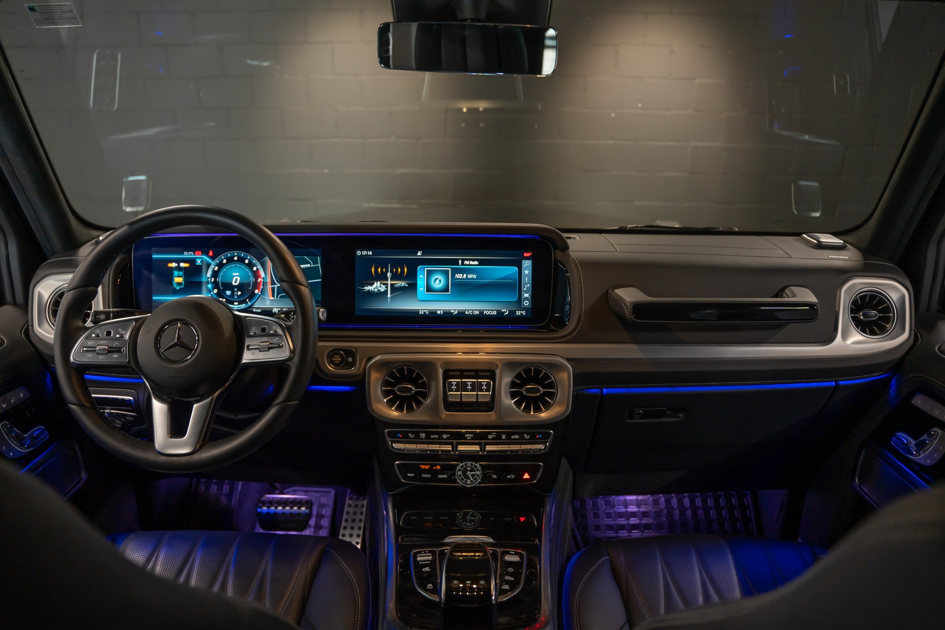 MERCEDES-BENZ G 500 AMG Line 9G-Tronic / Premium Plus Paket / Burmester / Schiebedach / Assitenzpaket / Sitzkühlung / Anhängerkupplung usm..-image-10
