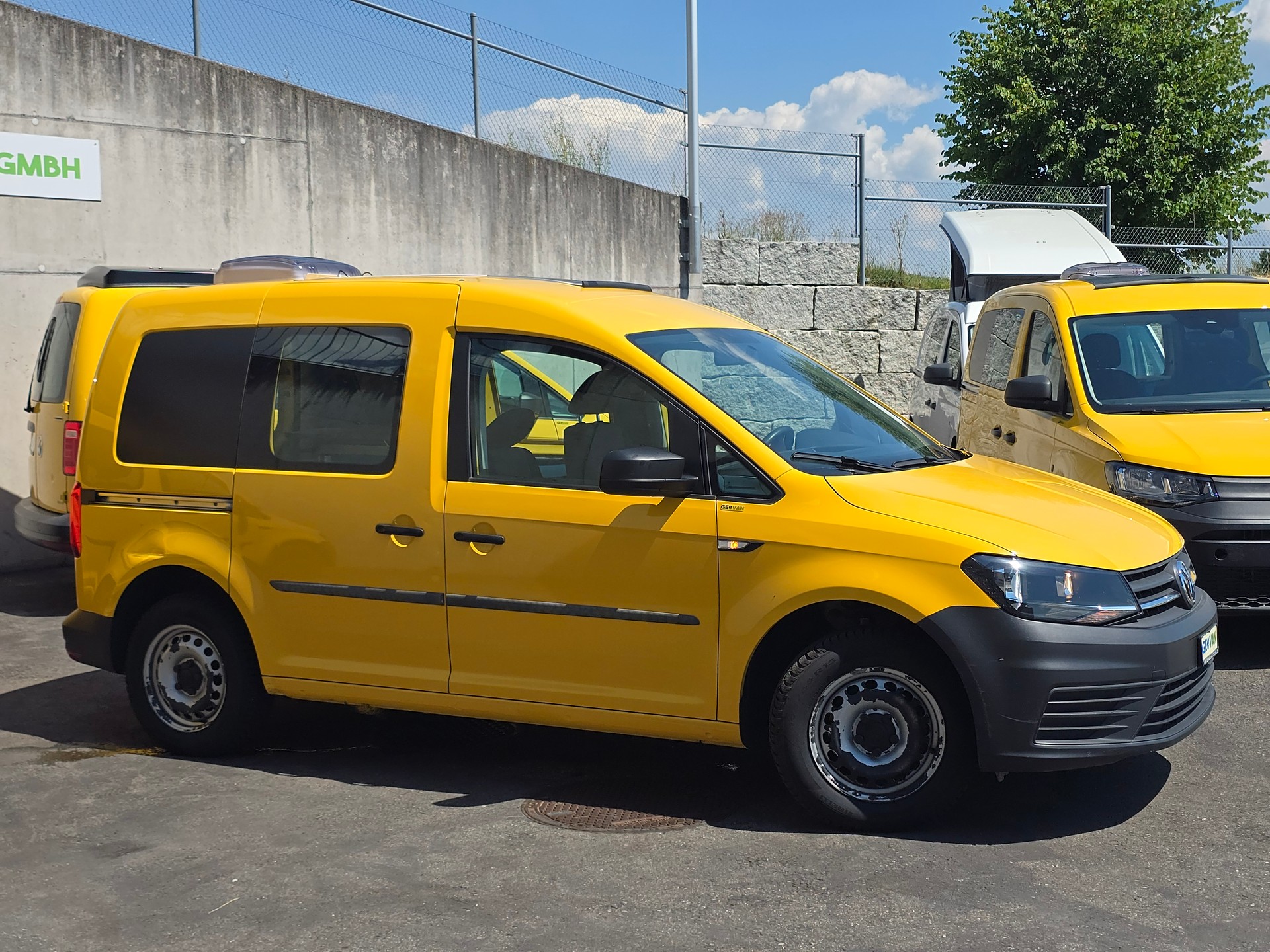 VW VW GEOVAN M - 1.0 TSI 102PS - Benzin - Fensterbus-image-1