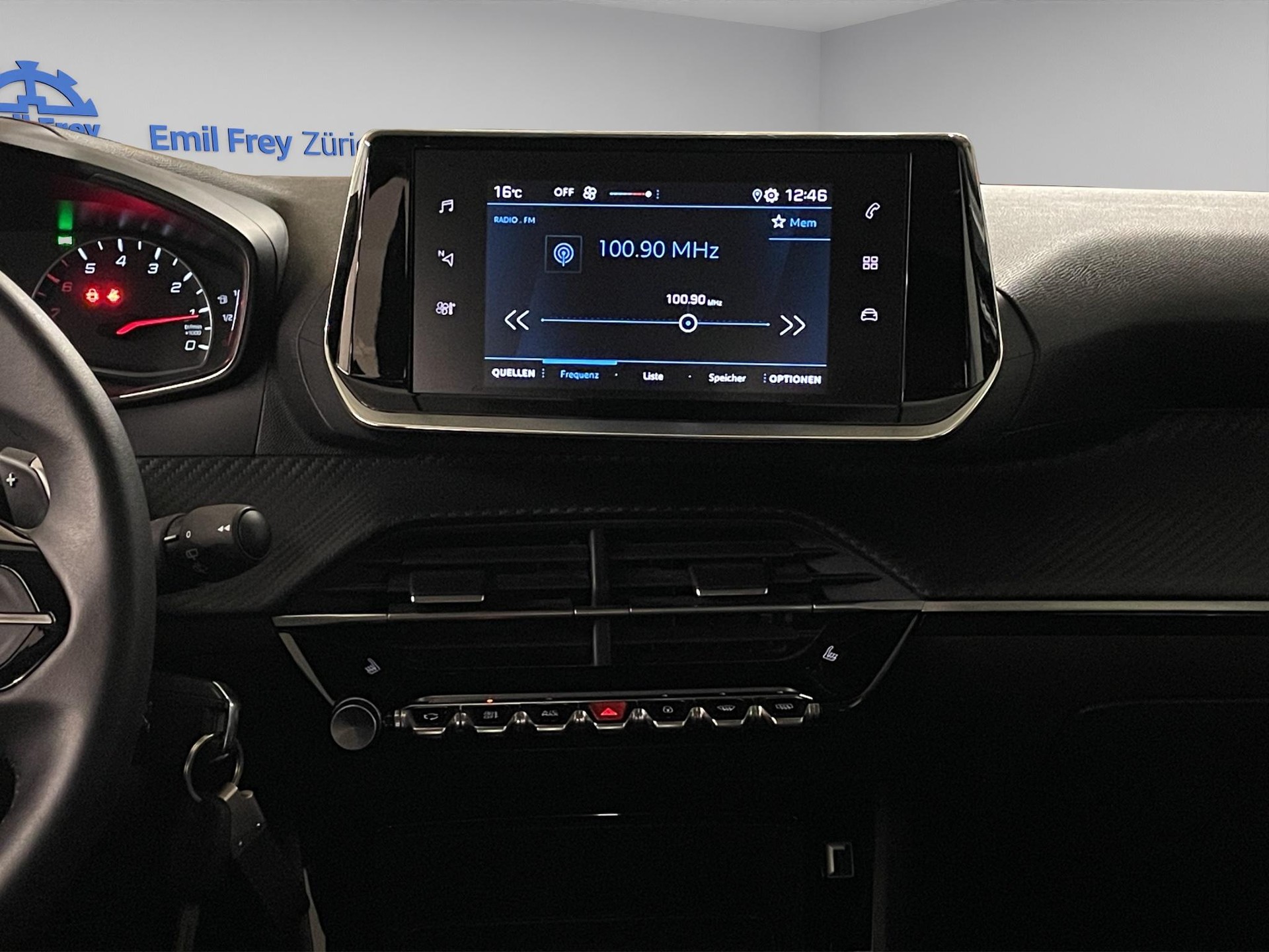 PEUGEOT 208 1.2 PureTech 100 Active Pack-image-8