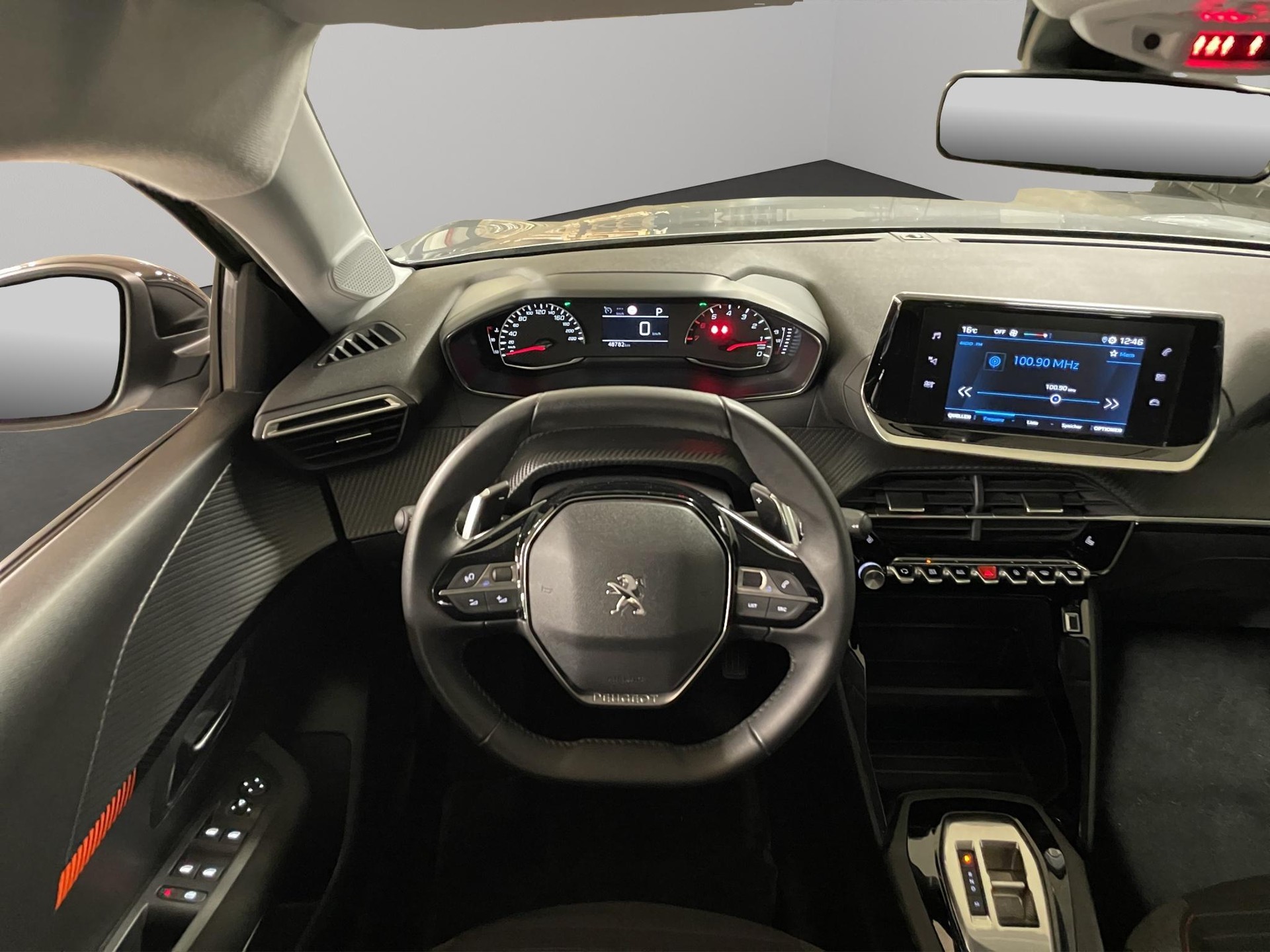 PEUGEOT 208 1.2 PureTech 100 Active Pack-image-9