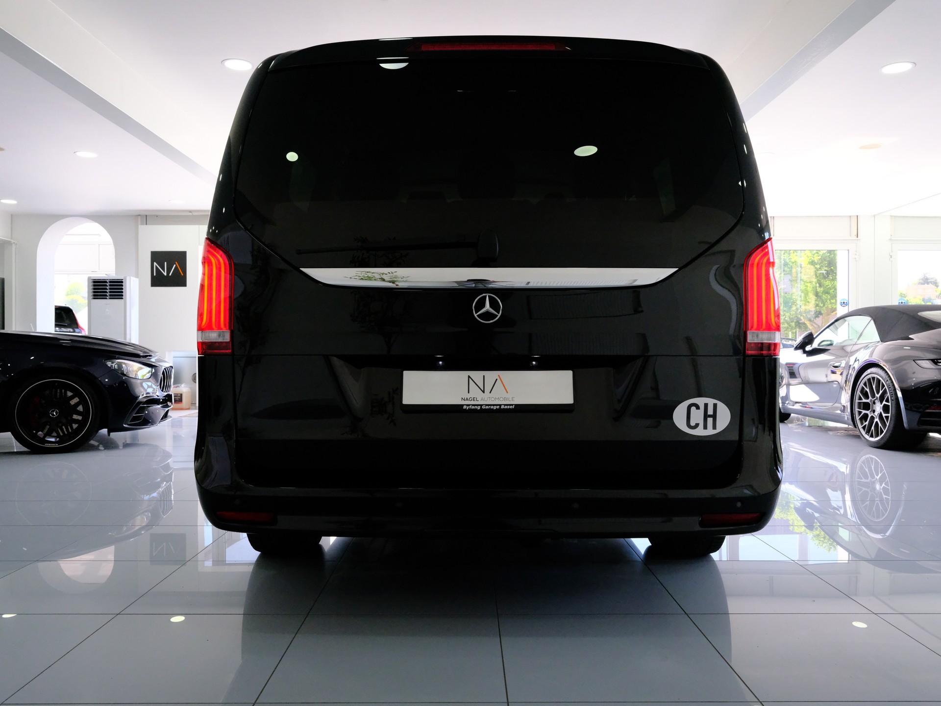 MERCEDES-BENZ V 300 d lang Avantgarde 9G-Tronic-image-5