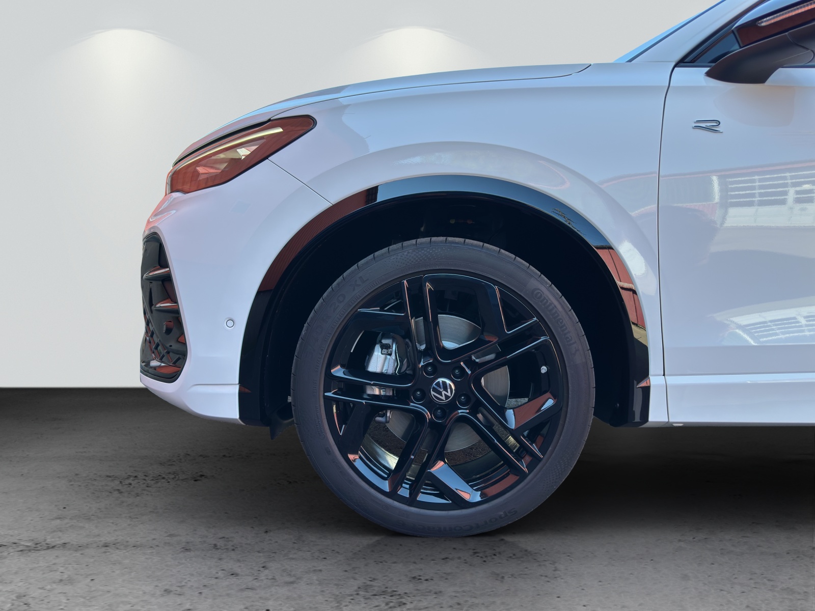 VW Tiguan 2.0 TSI DSG R-Line Plus 4Motion-image-10