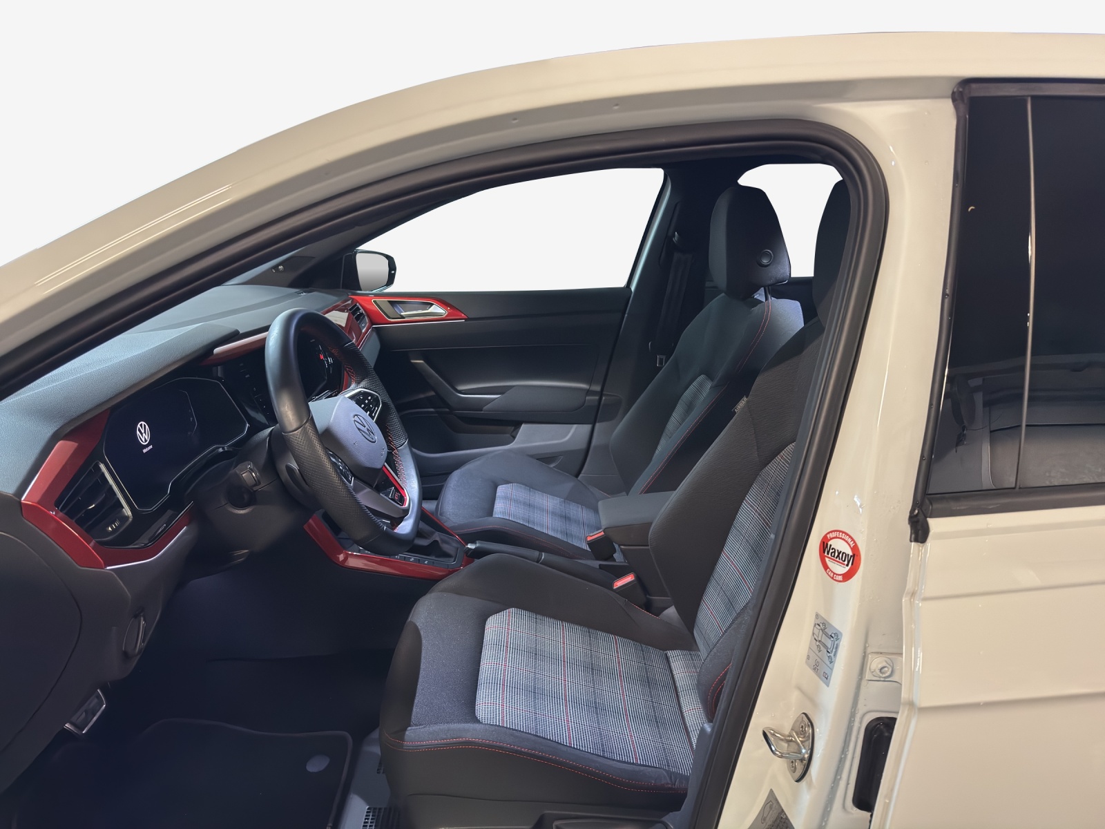 VW Polo 2.0 TSI GTI DSG-image-7
