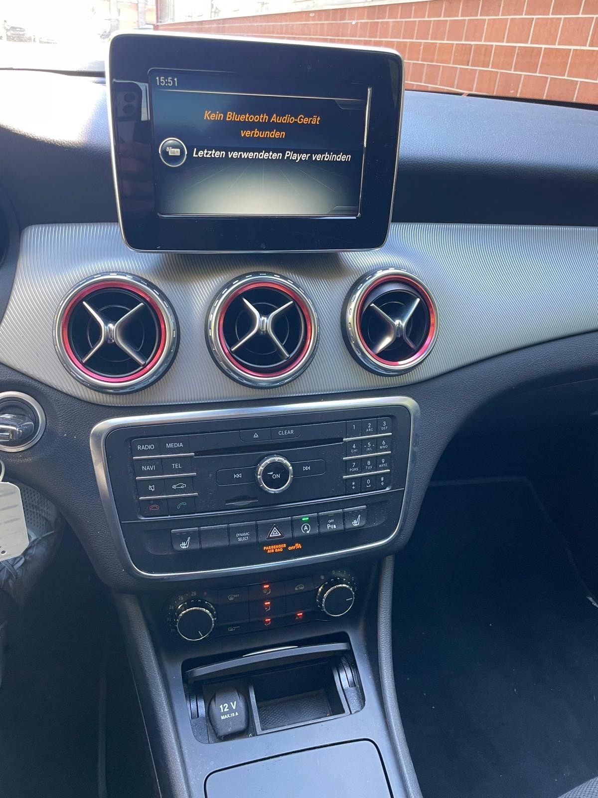 MERCEDES-BENZ GLA 200 Night Star 7G-DCT-image-10
