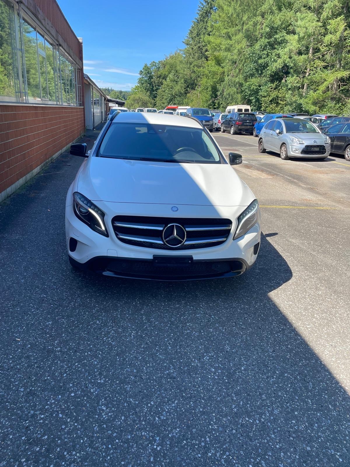 MERCEDES-BENZ GLA 200 Night Star 7G-DCT-image-0