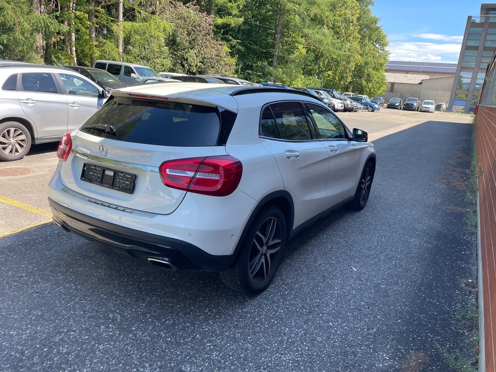MERCEDES-BENZ GLA 200 Night Star 7G-DCT-image-5