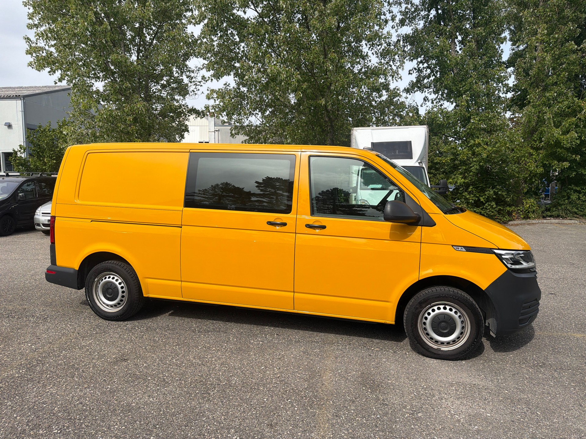 VW T6.1 2.0 TDI 4Motion DSG ** Navigation ** LED Scheinwerfer ** Klimaanlage ** PDC V&H ** RF-Kamera **-image-9